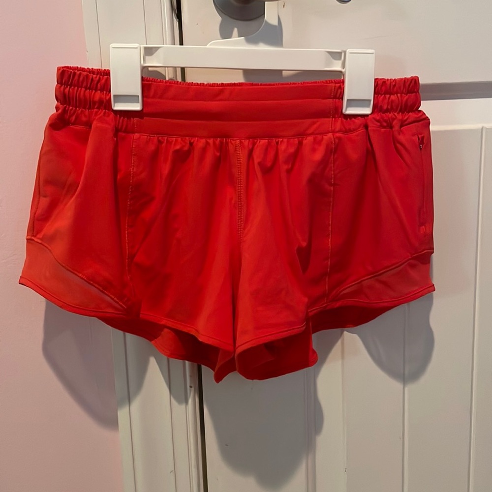 NWOT Lululemon Hotty Hots!